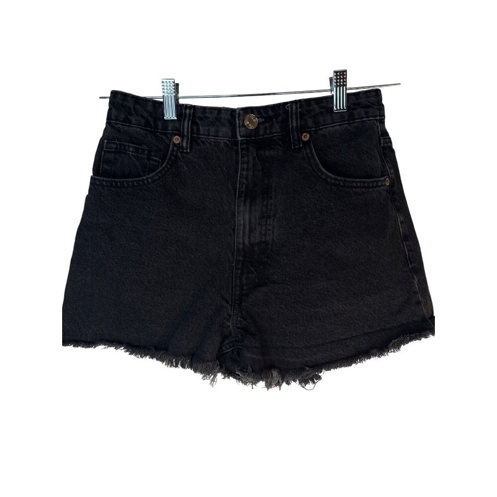 2/$30 ZARA Size 6 Black Denim Frayed Hem High-Rise Shorts